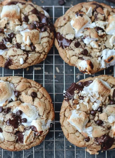 Delicious s'mores cookies with chocolate, marshmallows, and graham crackers